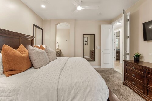 Cactus Rose at Coral Ridge | Sage Vacations