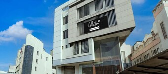 Super Deluxe Twin Room Hotel Navjivan