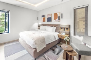 In-room safe, desk, laptop workspace, blackout curtains - Havidus Shortlet Apartment (Ondo)