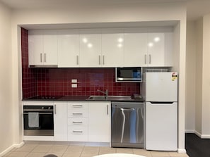Private kitchen - Spacious 1 BD apartment in the heart of South Yarra (South Yarra)