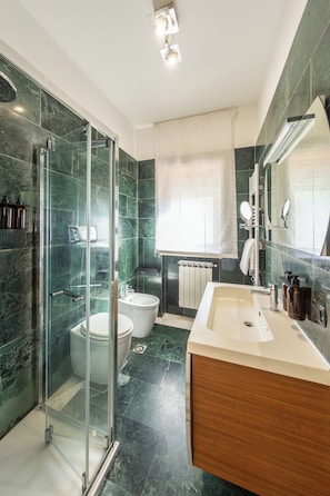 Suite, Balcony | Bathroom - Kalydon Suite (Benevento)