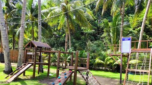 Ảnh chưa phân loại, 4 trong số 82 ảnh, nút