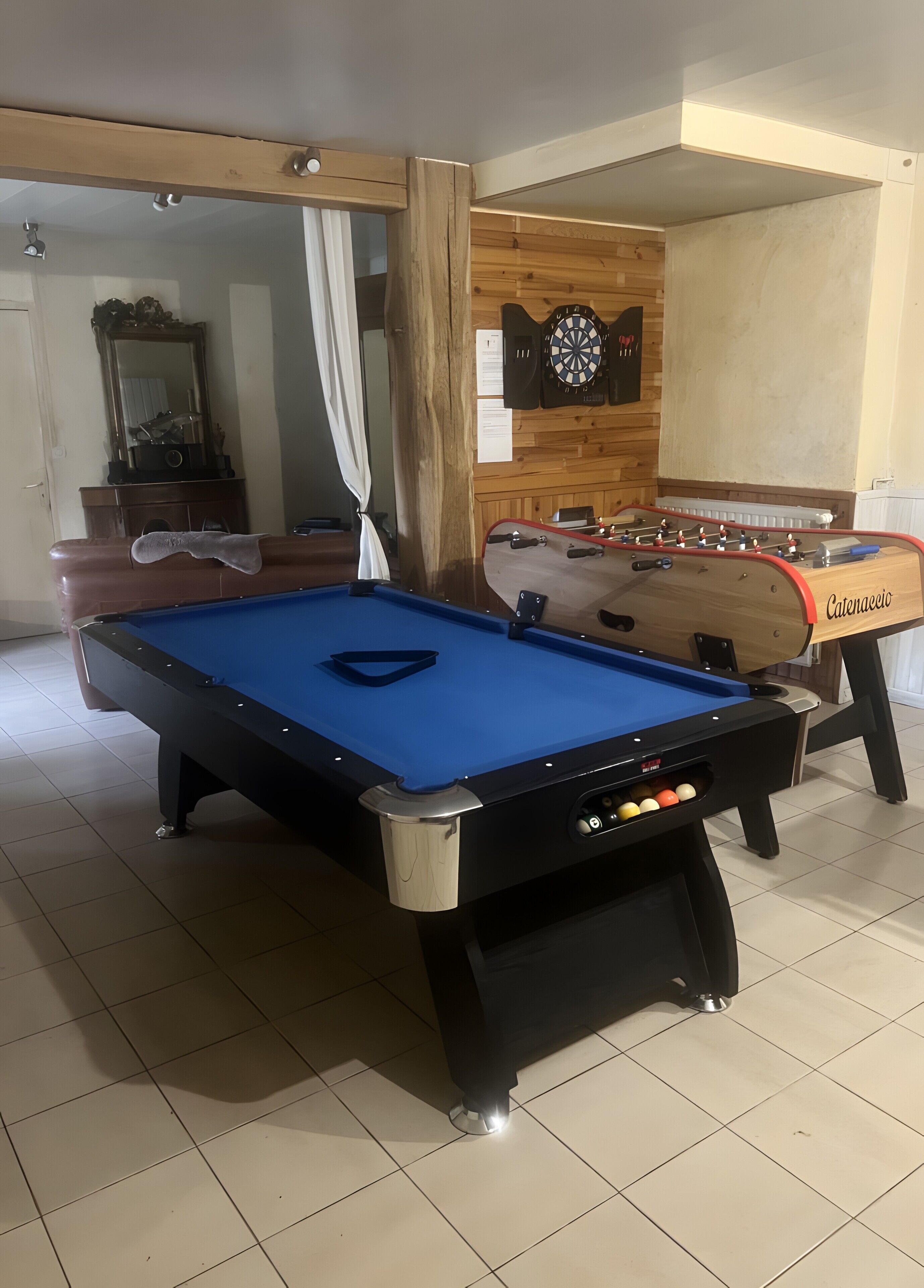 Spielezimmer