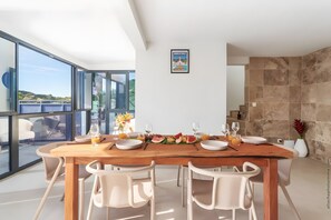 Dining - Villa '180° Panorama Casalta With' with Sea View, Wi-Fi and Air Conditioning (Les Anses-d'Arlet)