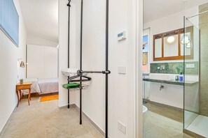 Room - [IndependentHouse] 5TERRE/ garden+parking+ A/C (La Spezia)
