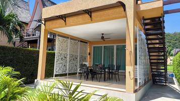Villa, 4 soverom, røyk, terrasse | Utendørsservering