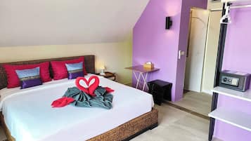 Villa, 4 Bedrooms, Smoking, Patio | 5 bedrooms