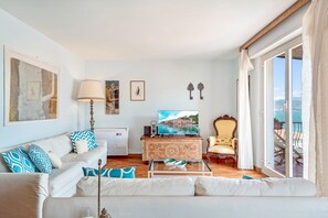 Living area - [Portoseaview] Terrace+A/C (Portovenere)