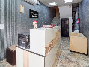 Reception - Deluxe Hindon Airport Ghaziabad (Ghaziabad)