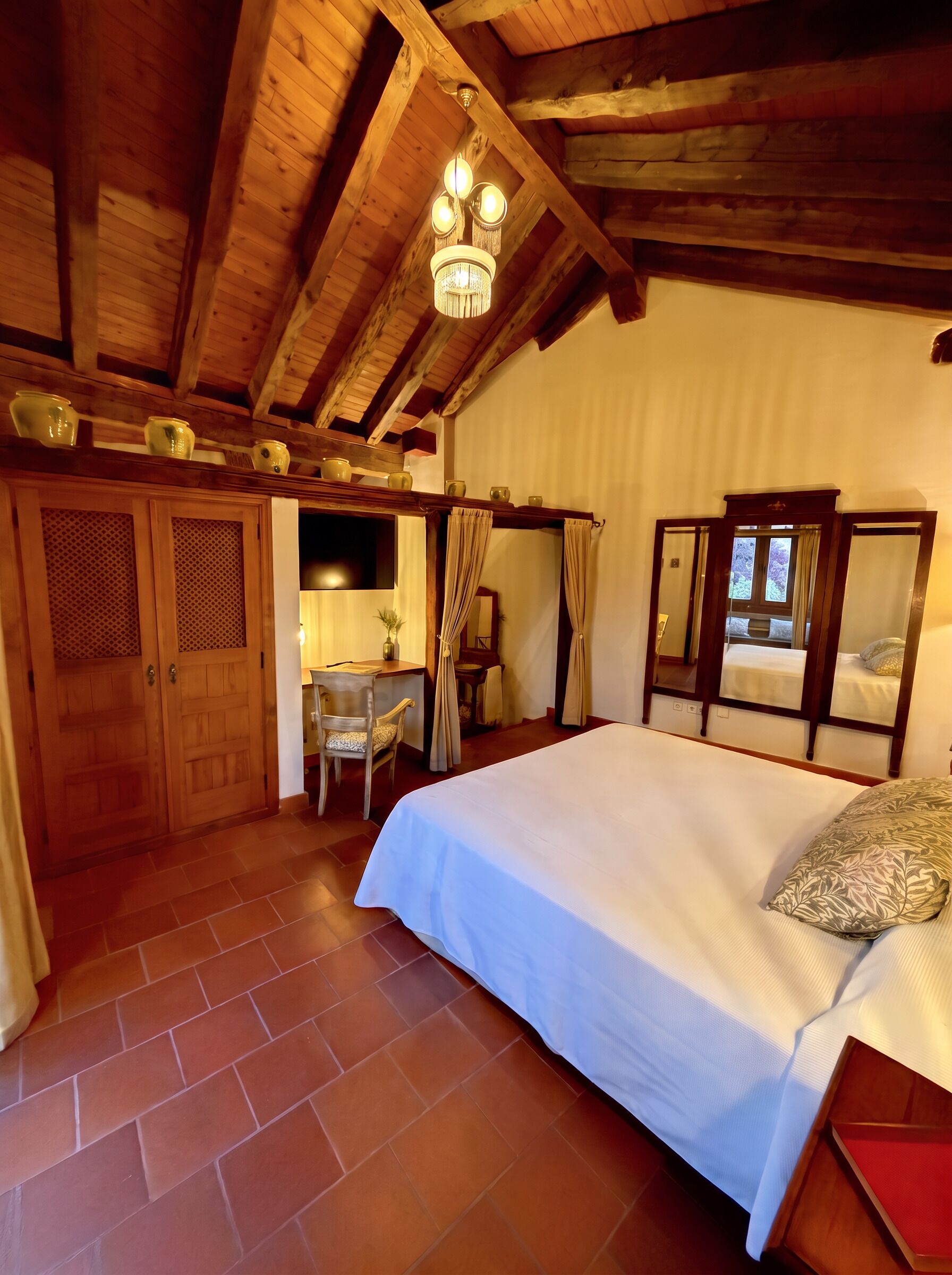Double Room | Desk, laptop workspace, blackout drapes, soundproofing