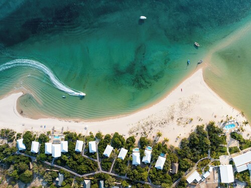 Azura Marlin Beach