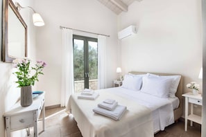 Room - Villa Ares - Three Bedroom Villa, Sleeps 6 (Paxi)
