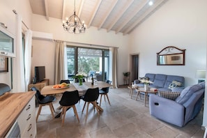 Living area - Villa Ares - Three Bedroom Villa, Sleeps 6 (Paxi)