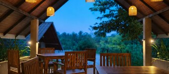 J Villa Sigiriya - Private Pool Chalets