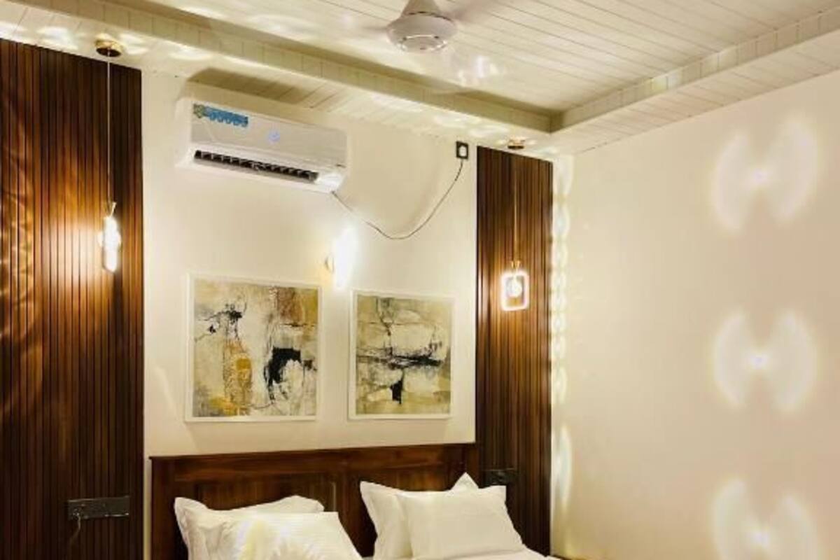 Habitació doble Deluxe | Habitacions insonoritzades, planxa i posts de planxar i wifi gratuïta 