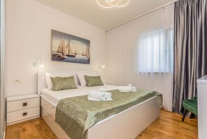 Room - Villa Astera with Privat Pool, 5 Bedrooms for 9 Guests, (Jesenice)