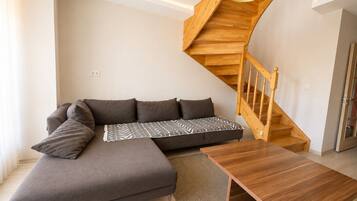 Comfort Apartment, Terrace, City View | Bahagian dalam