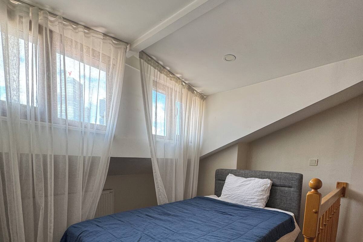 Quarto duplo superluxo, sacada, vista para a cidade | Wi-Fi de cortesia