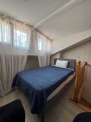 Quarto duplo superluxo, sacada, vista para a cidade | Wi-Fi de cortesia