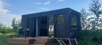 Tiny Krajna - Cozy Tiny House by Lake Slawianowskie Wielkie