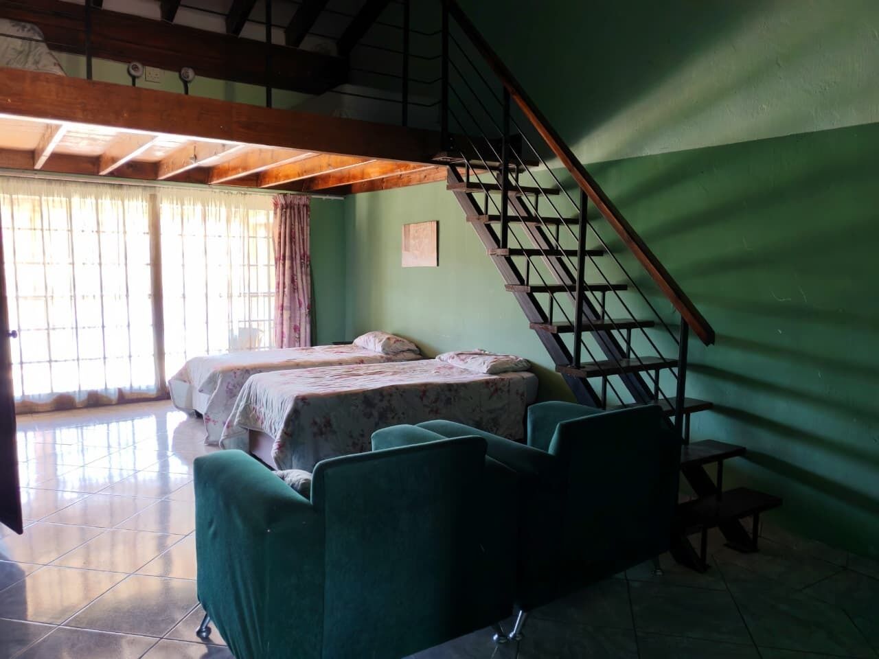 Family Room, River View | Laptop workspace, free WiFi
