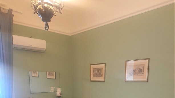 Room - Apartment 'Casa Sveva - Finestra Sulla Storia' with Balcony, Wi-Fi and Air Conditioning (Catania)