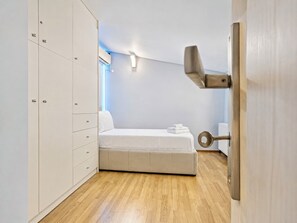 Iron/ironing board, Internet, bed sheets - Coastal Escape - Modern 2BR Maisonette by ΜΡS (Kato Almiri)