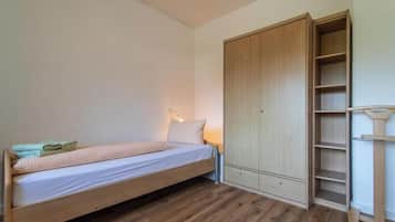3 Schlafzimmer, Schreibtisch, Reisekinderbett, kostenloses WLAN