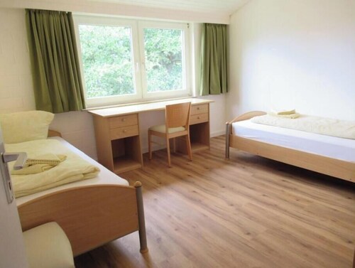 House 2 on Polderweg – Cozy vacation rental that sleeps 5 guests