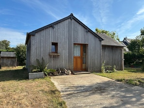 Exterior - Detached 2-room house with a garden, within walking distance of the beach and shops! (Saint-Lunaire)