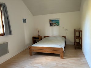 Bed sheets - Detached 2-room house with a garden, within walking distance of the beach and shops! (Saint-Lunaire)