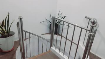 Apartment, 2 Bedrooms, Smoking, Garden View | Interior