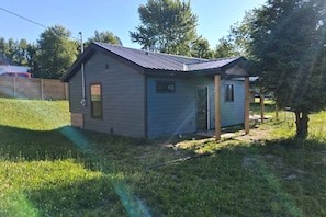 Exterior - Shadowview - Hilltop Views Near Trails in Groundhog Country (Punxsutawney)