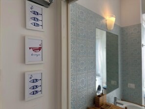 Bathroom - Vrbo Property (Bologna)