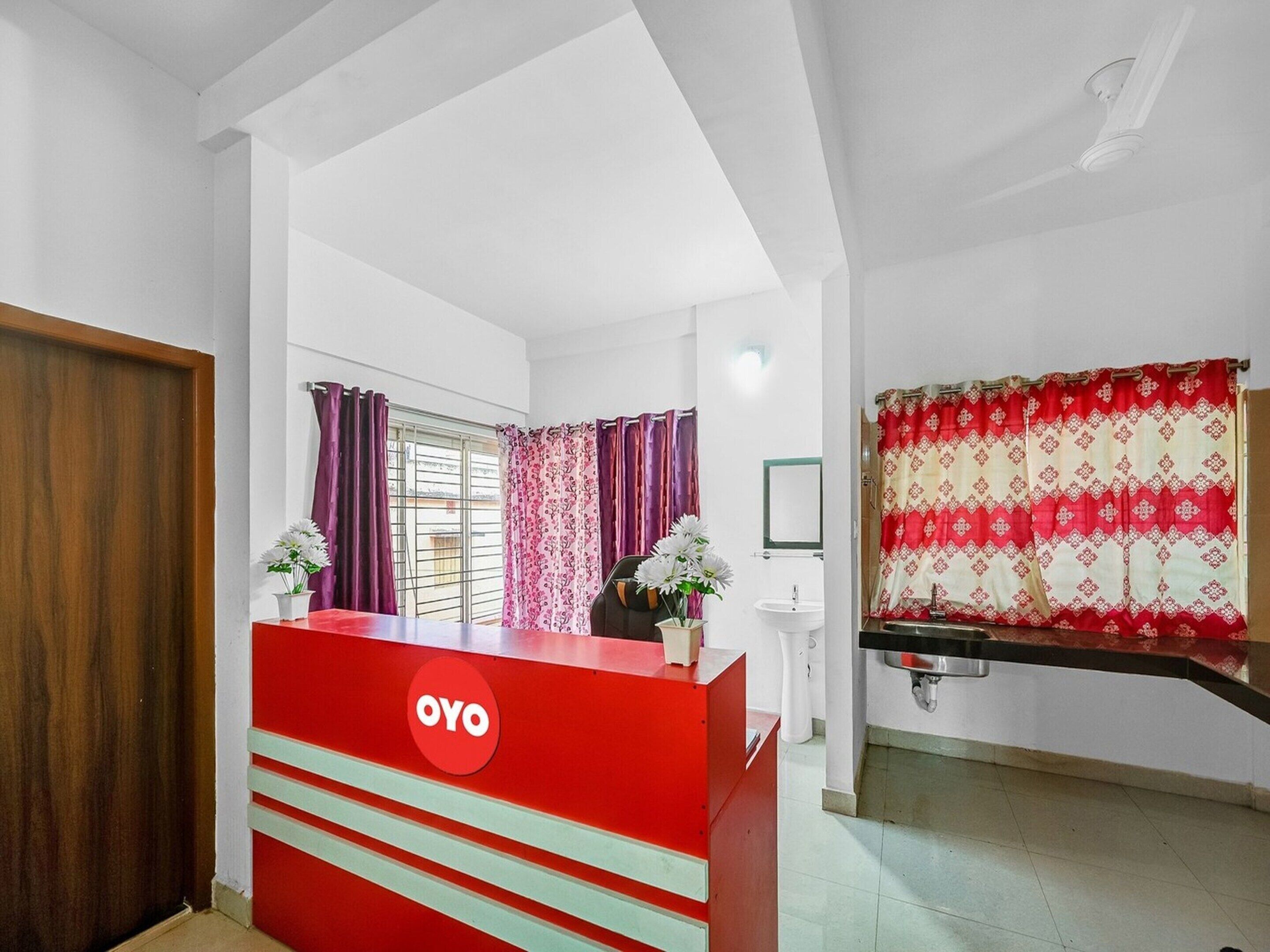 House | Reception