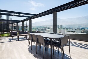 Ảnh chưa phân loại, 2 trong số 98 ảnh, nút
