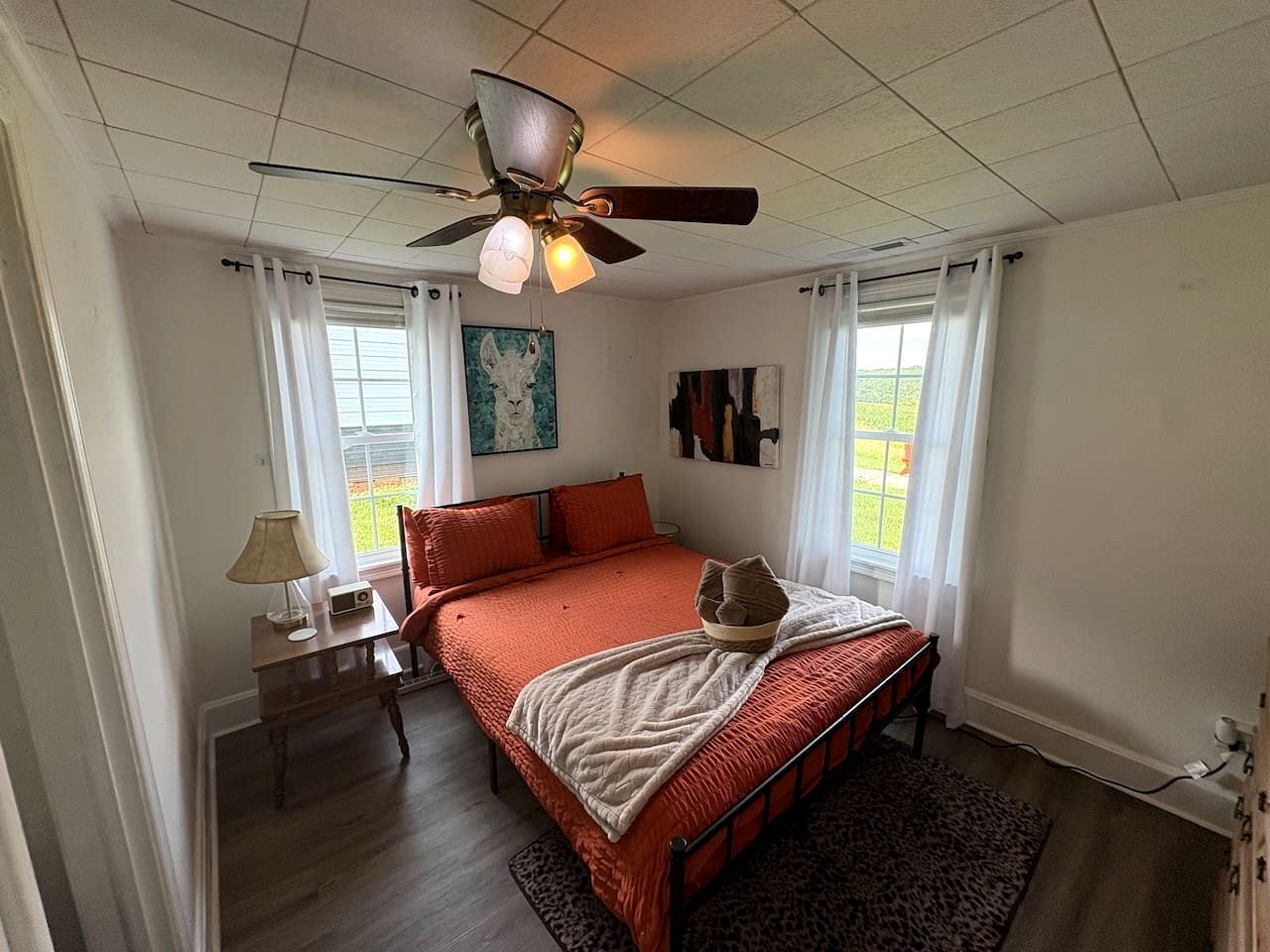 2 bedrooms, WiFi, bed sheets