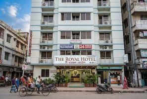 Exterior - The Royal Hotel (Dhaka)