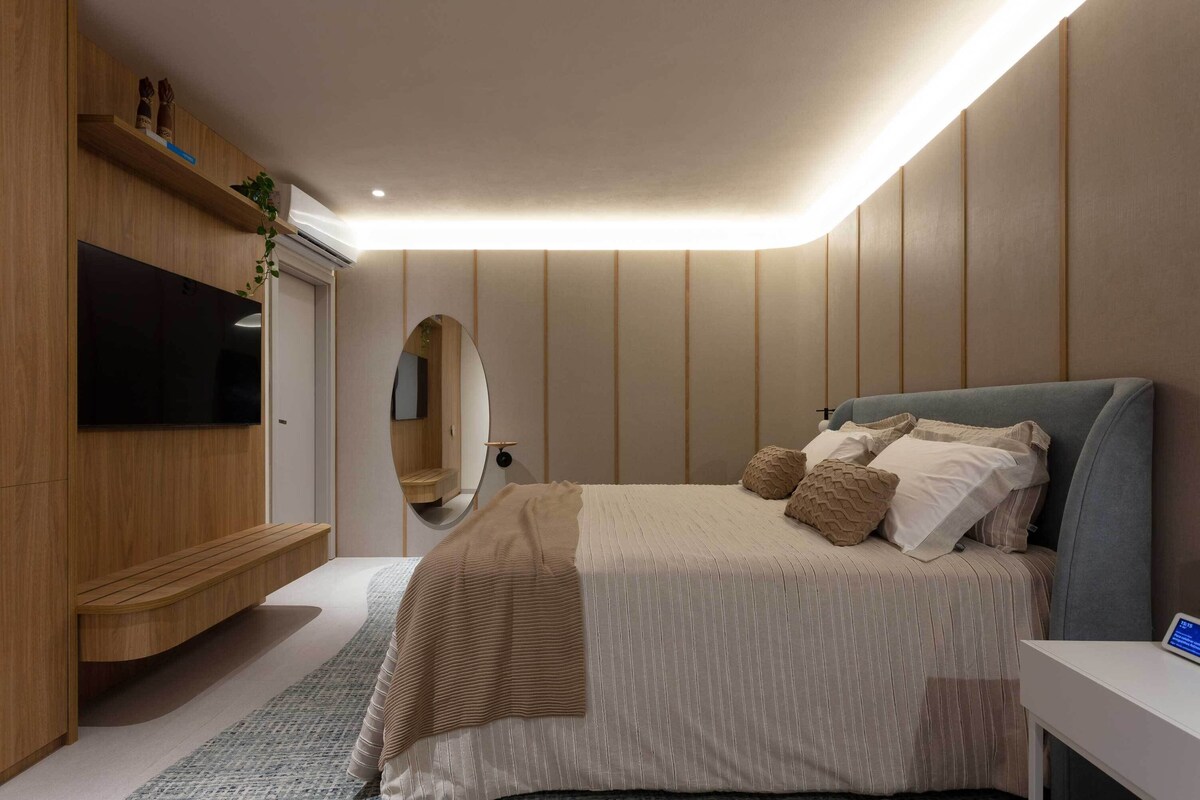 Apartment, Bay View