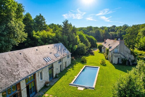 So Villa Moulin Jasnot (49) - Piscine chauffée - Basket - 2h Nantes - 45 p.