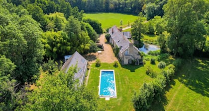 So Villa Moulin Jasnot (49) - Heated pool - Basketball - 2 hours from Nantes - Sleeps 45