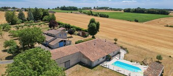 So Villa Chez Penet (16) - Outdoor Pool - Beach Volleyball - 1 hour from Bordeaux - Sleeps 30.