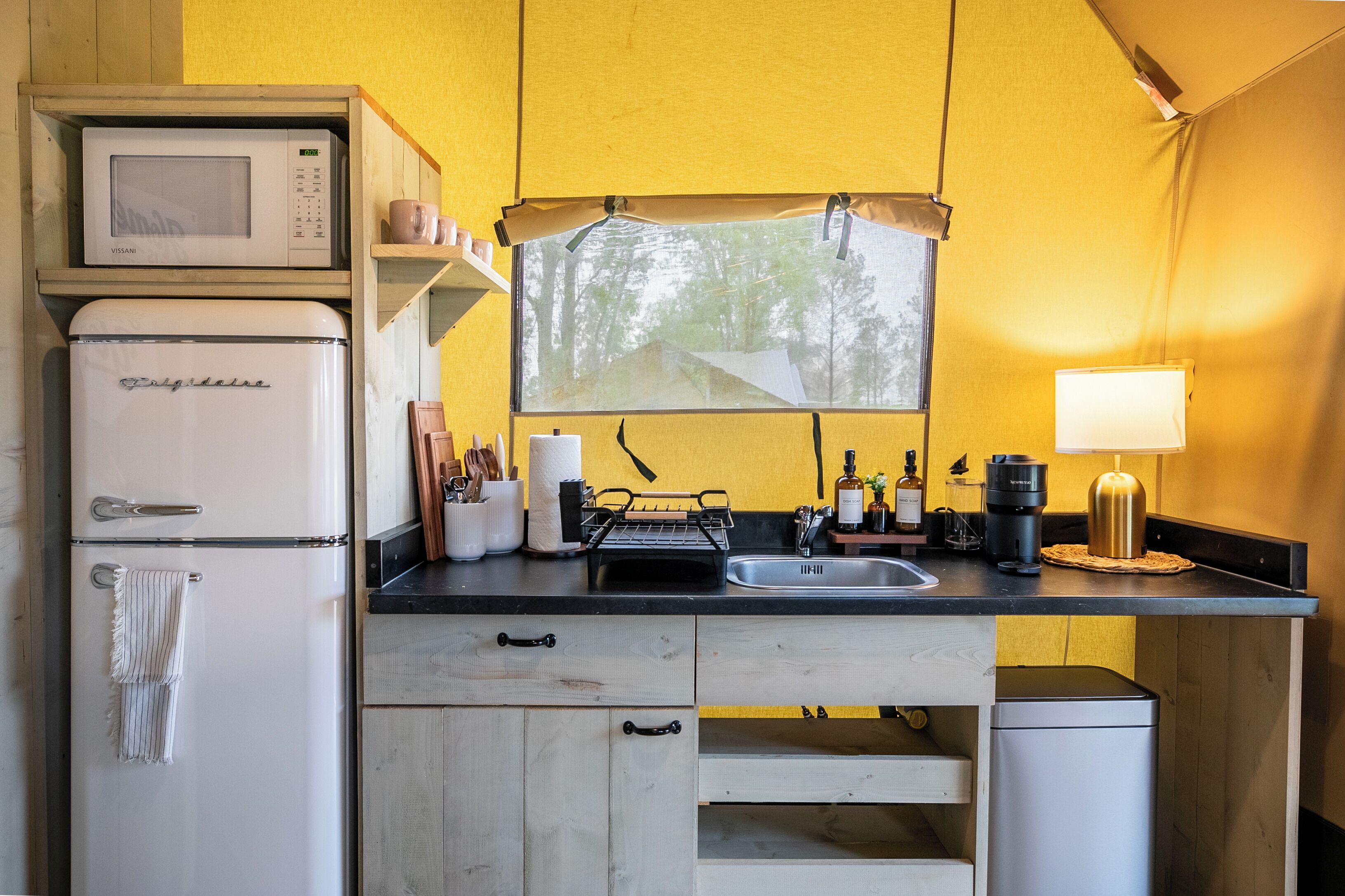 Family Tent, Private Bathroom | Private kitchen