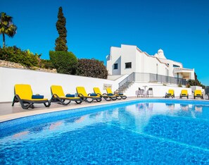 Pool - Villa w/ Pool & BBQ near Albufeira Marina (Albufeira)