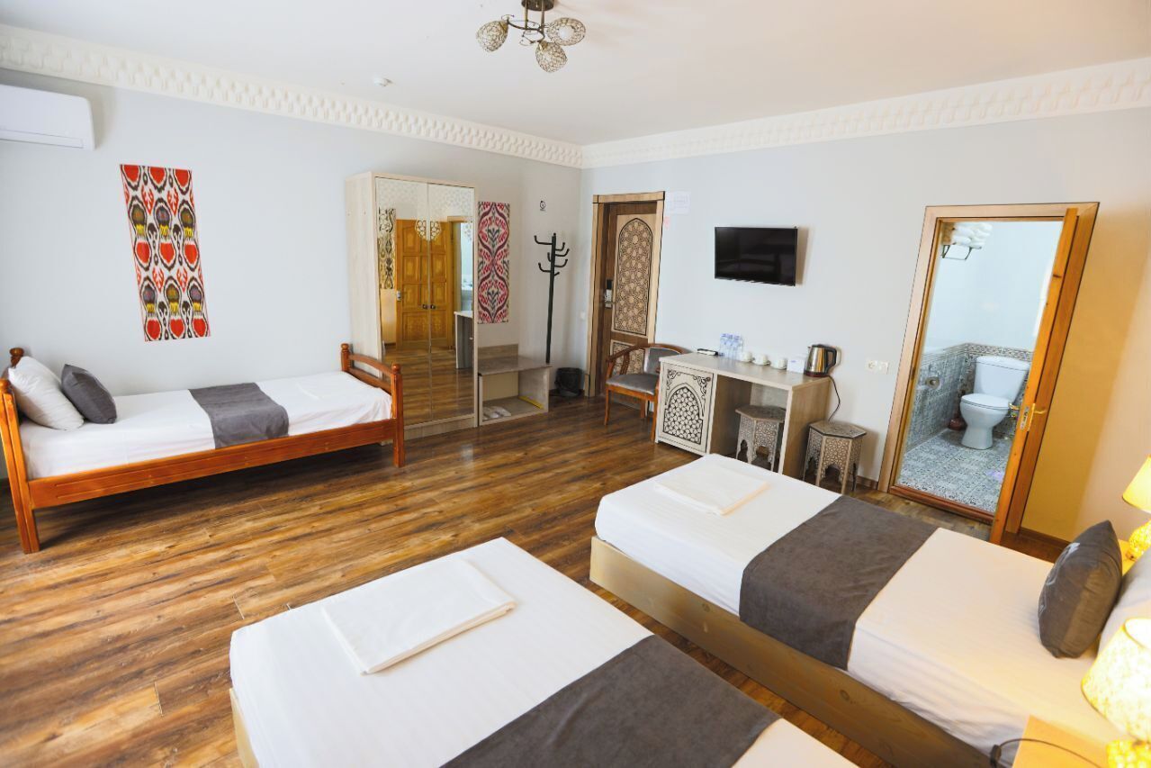 Basic Triple Room | Desk, laptop workspace, free WiFi