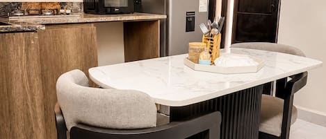 Deluxe Apartment, Balcony | Dining