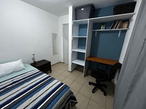 Cozy apartment in Querétaro, Ciudad del Sol. Air Conditioning, 24/7 Security