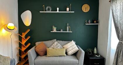Cozy apartment in Querétaro, Ciudad del Sol. Air Conditioning, 24/7 Security