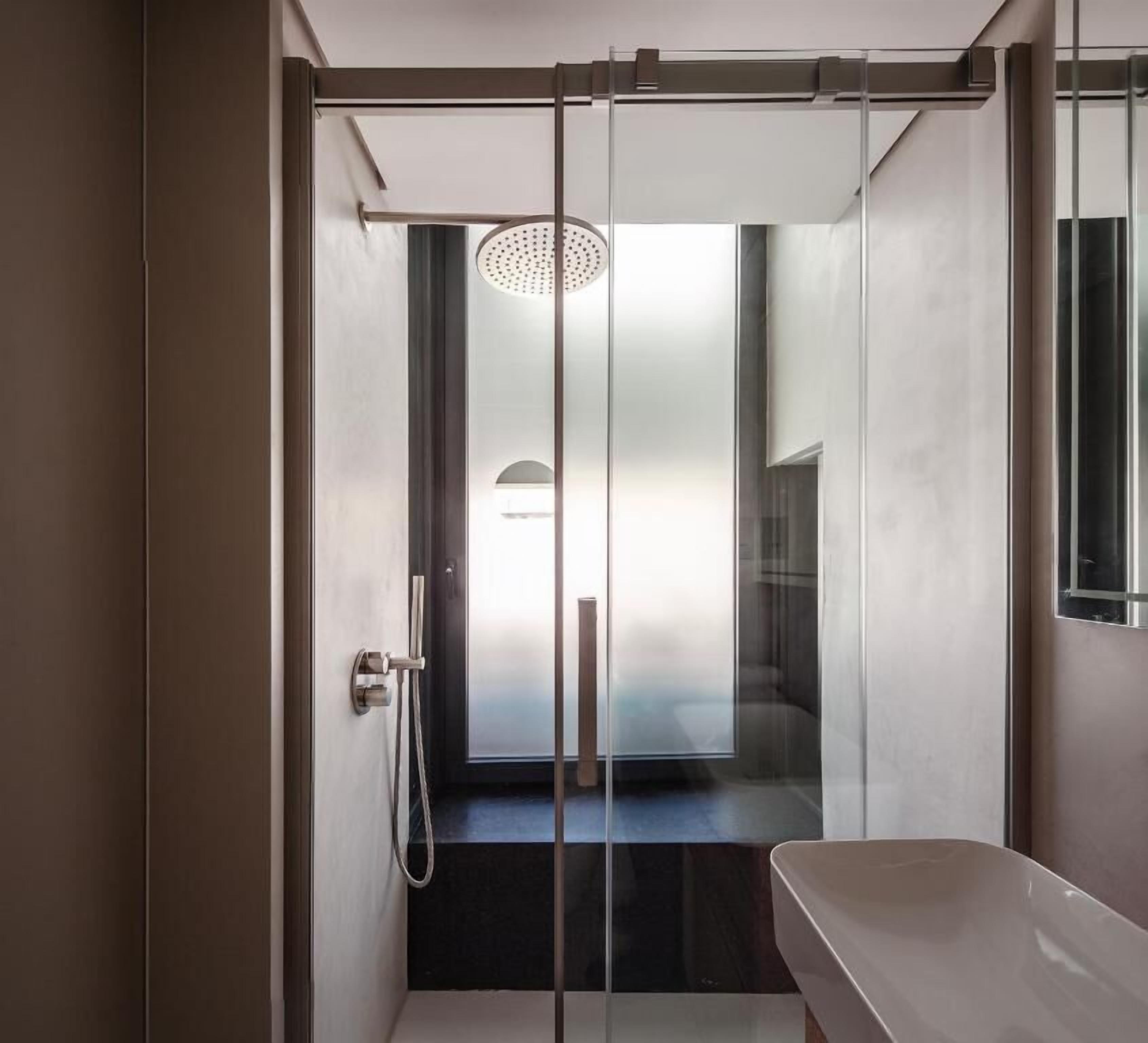 Superior Suite, Sea View | Bathroom