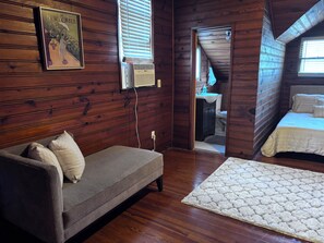 2 bedrooms, iron/ironing board, WiFi, bed sheets - Fantastic on 42nd! (Oklahoma City)